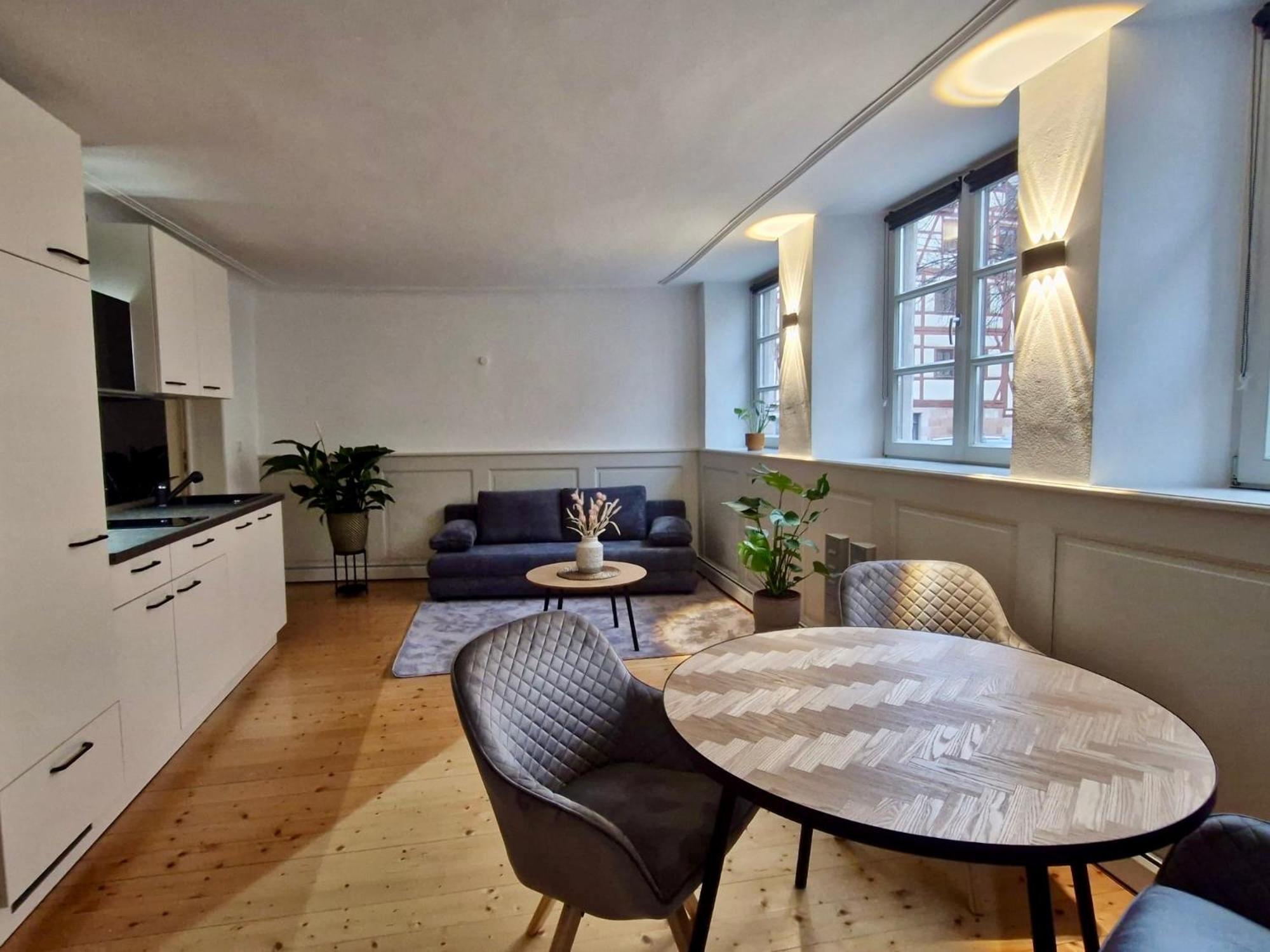 Altbau Charme In Der Nuernberger Innenstadt * Nuremberg
